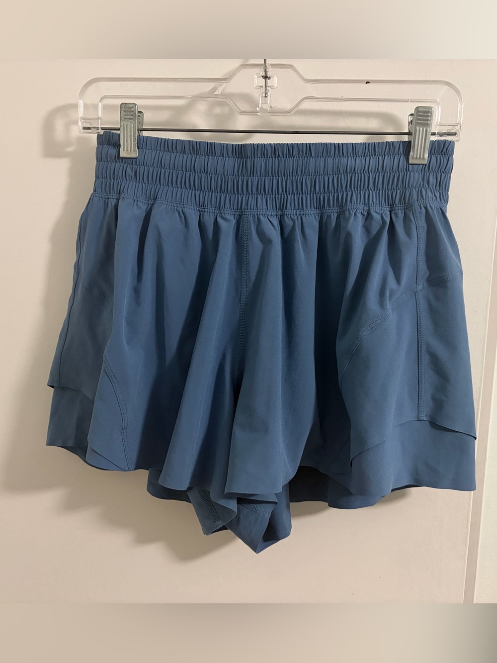 Lululemon blue sz Small P flutter lined high-rise shorts